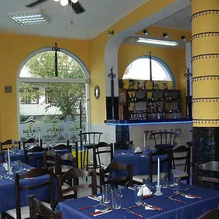 فندق Family Temida 3*